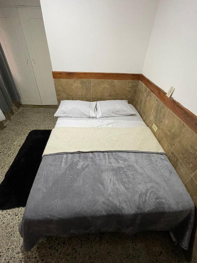Casa Al Frente Del Pueblito Paisa Apartment Меделин Екстериор снимка